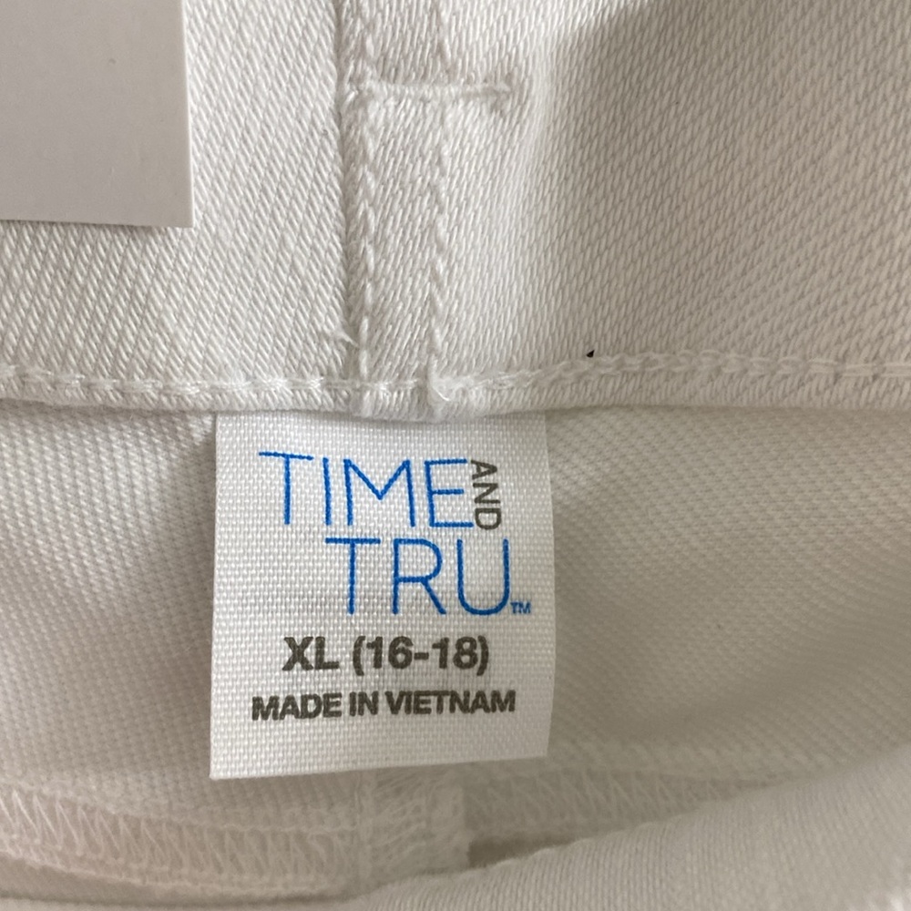 NWT White Time and Tru Stretch Capris Leggings - Picture 2 of 6